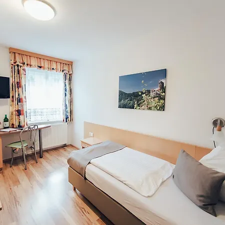 בית הארחה Gaestehaus Kleindienst דויטשלנדסברג