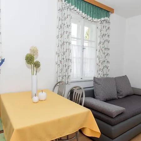 克莱因丁斯特旅馆 招待所 3*