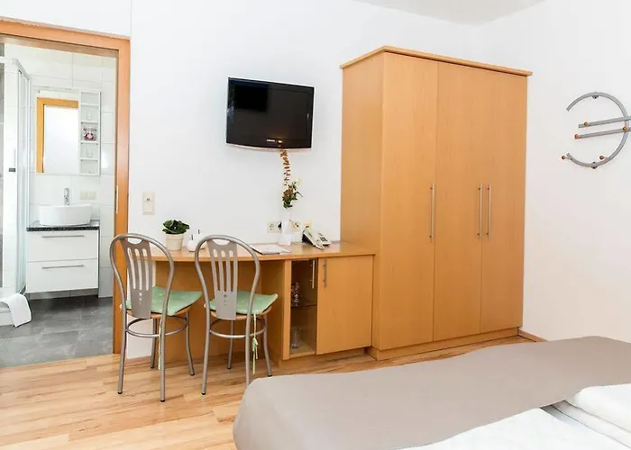 Vendégház Gaestehaus Kleindienst 3*