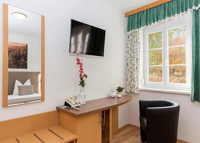 Gaestehaus Kleindienst 3* دويتشلاندزبرغ